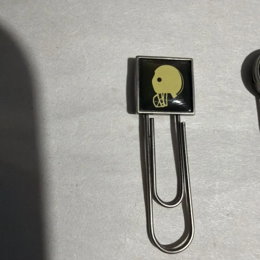 NEW Sports Planner Clip 2ct Home Team, Helmet, Football